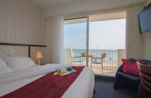 Saint-Pierre-Quiberon Hotel | Hotel De la Plage