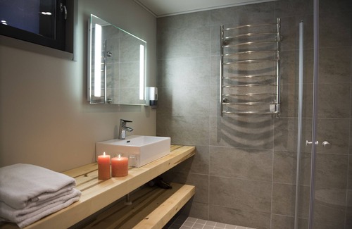 Utsjoki Hotel | Hotel Deatnu