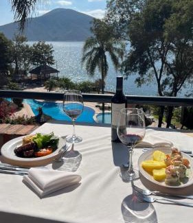 Coronel Moldes Hotel | Hotel Del Dique