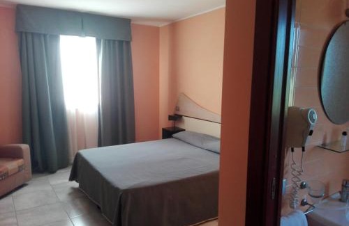 Pastorano Hotel | Hotel Del Sole