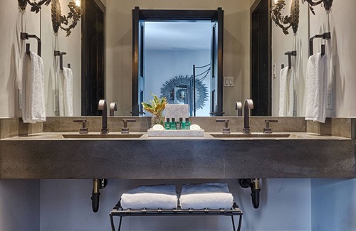 Travelers Rest Hotel | Hotel Domestique
