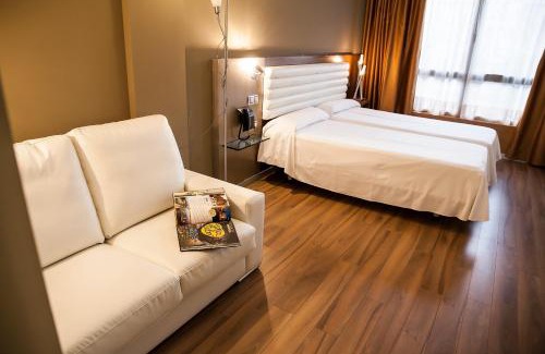 Laguna de Duero Hotel | Hotel Duero
