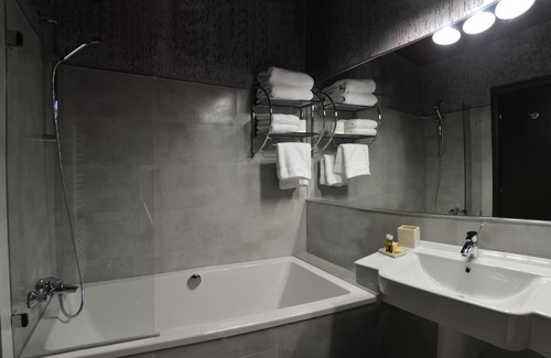 Bacau Hotel | Hotel Dumbrava