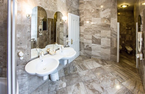 Cesky Krumlov Hotel | Hotel Dvorak