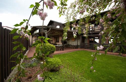 Roznov Pod Radhostem Hotel | Hotel El Greco