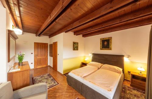 Roznov Pod Radhostem Hotel | Hotel El Greco