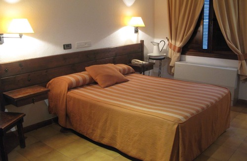 Puerto Lapice Hotel | Hotel El Puerto