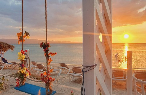 Villa Isabela House | Hotel footprints of the sea, Beach front Playa Ensenada