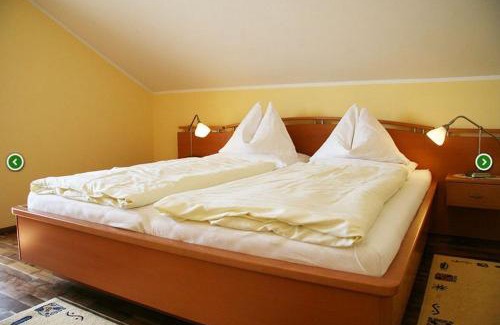 Tiefgraben Hotel | Hotel Garni Dorferwirt am Irrsee