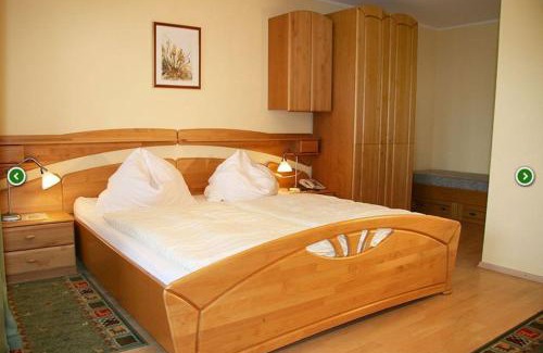 Tiefgraben Hotel | Hotel Garni Dorferwirt am Irrsee