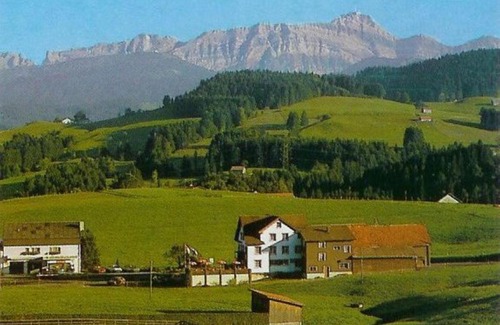 Schwellbrunn Hotel | Hotel Garni Traube B&B