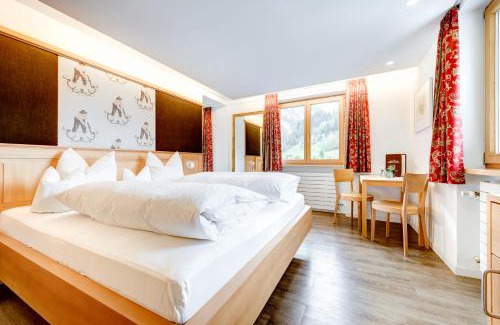 Buchboden Hotel | Hotel Gasthof KREUZ