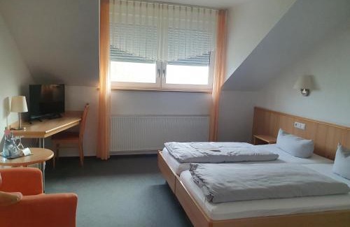 Hassmersheim Hotel | Hotel-Gasthof zum Ritter