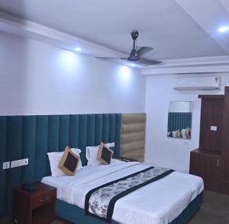 Khattalwada Hotel | Hotel Golden By Admire Stay