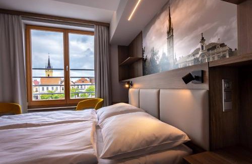 Caslav Hotel | Hotel Grand