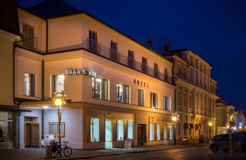 Caslav Hotel | Hotel Grand