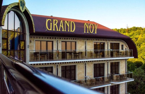Novomikhaylovskiy Hotel | Hotel Grand Noy