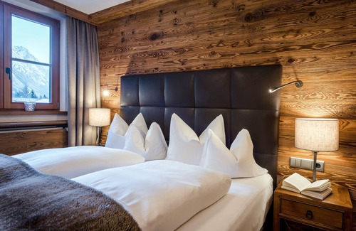 Pettneu am Arlberg Hotel | Hotel Gridlon