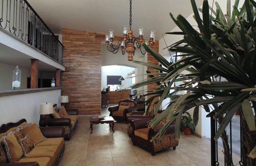 Ciudad Guzman Hotel | Hotel Hacienda