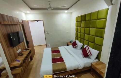 Maninagar House | Hotel Happy Stay