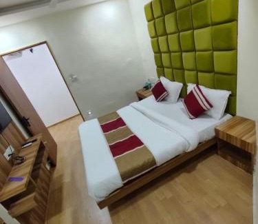 Maninagar House | Hotel Happy Stay