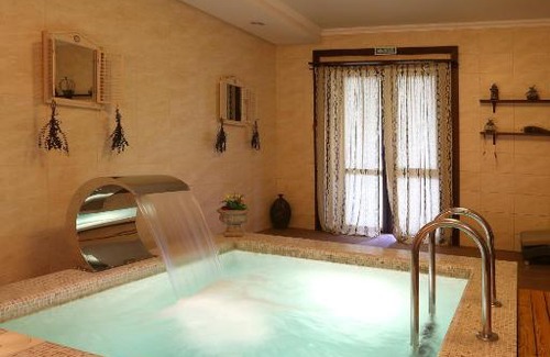 Goryachiy Klyuch Hotel | Hotel Harchevnya