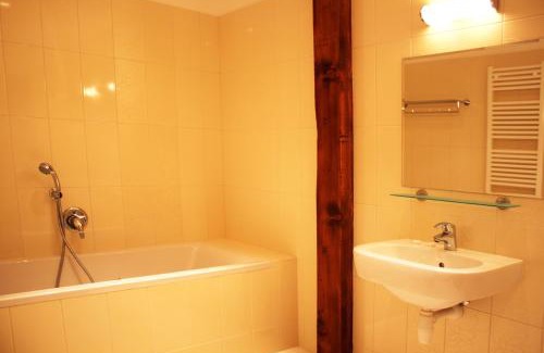 Lipova-Lazne Hotel | Hotel Helios