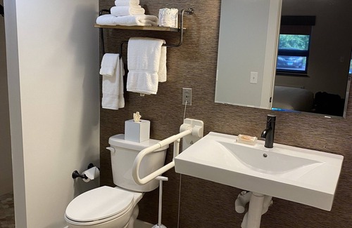 Fairfield Hotel | Hotel Hi-Ho - Contactless Check-In