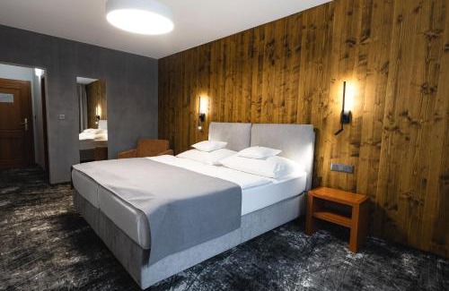 Roznov Pod Radhostem Hotel | Hotel Horal