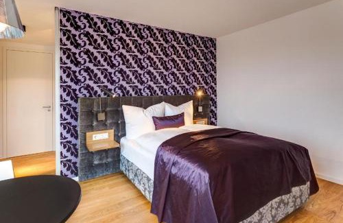 Allach-Untermenzing Apartment | Hotel im Bunker