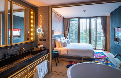 Patong Hotel | Hotel Indigo Phuket Patong by IHG