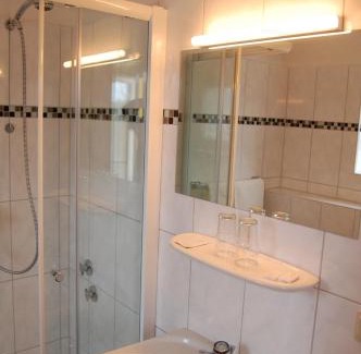 Hennef Hotel | Hotel Johnel