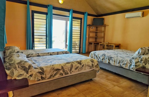 Cook's Bay Resort | Hotel Kaveka