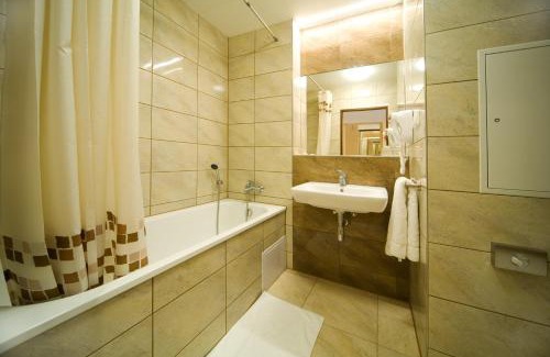 Veleslavin Hotel | Hotel Krystal
