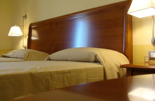 Brecciaio Hotel | HOTEL L' ANFORA