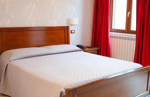 Cusano Mutri Hotel | Hotel La Corte di Bacco
