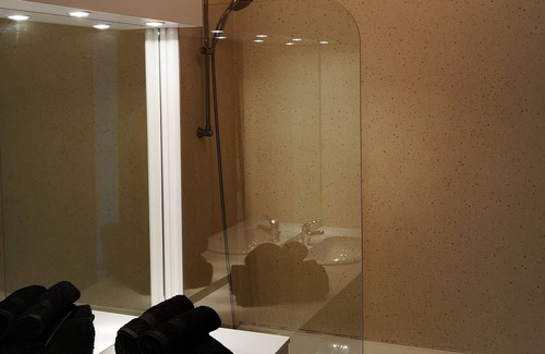 Chirac-Bellevue Hotel | Hotel La Maiade