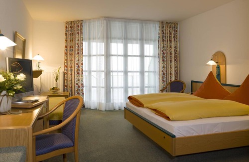 Hohenau Hotel | Hotel Landgasthof Hohenauer Hof
