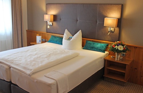Ehningen Hotel | Hotel Landhaus Feckl