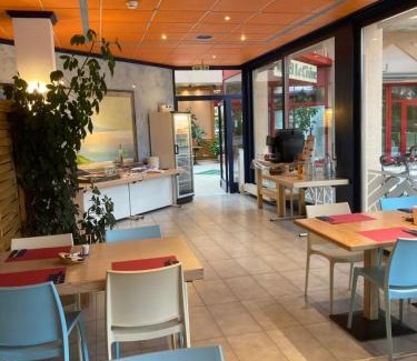 Les Posses-sur-Bex Hotel | Hotel Le Cedre
