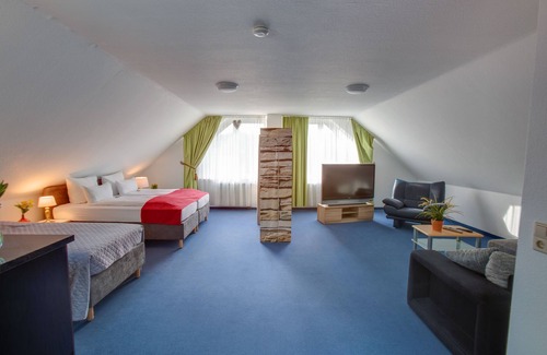 Muehlhausen Hotel | Hotel Leo Mühlhausen