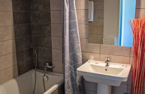 Lavilledieu Hotel | Hotel Les Persedes Sud Ardeche