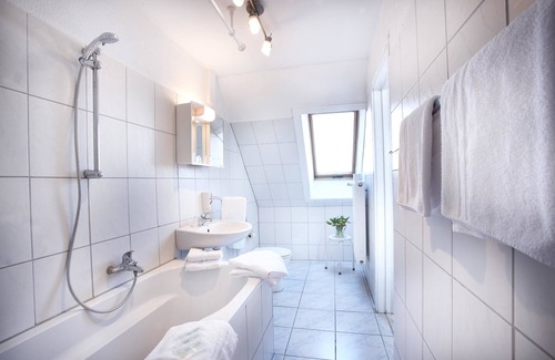Vorstadt Hotel | Hotel Liegeplatz 13 Kiel by Première Classe