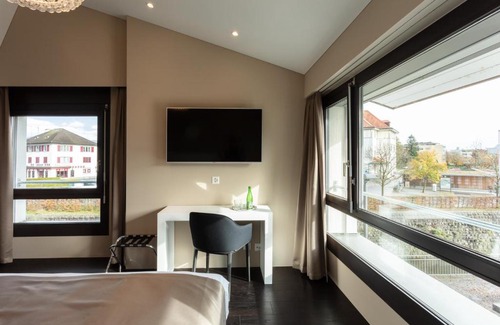 Jona Hotel | Hotel Lo! im Kreuz Jona