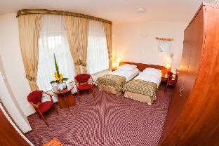 Wrzeszcz Hotel | Hotel Logos