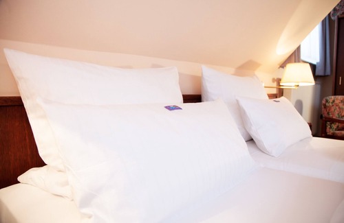 Huckingen Hotel | Hotel Lonac