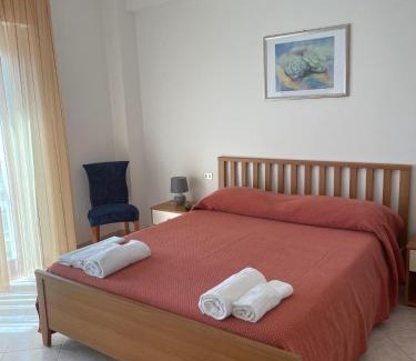 Brancaleone Marina House | Hotel Lungomare Brancaleone