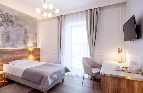 Bronisławow Hotel | Hotel Magellan