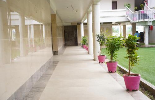 Moti Khavdi Hotel | Hotel Millennium Plaza
