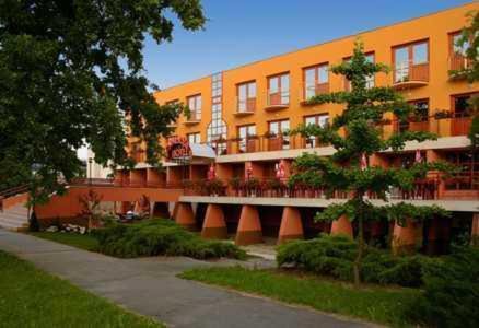 Mosonmagyarovar Hotel | Hotel Minerva